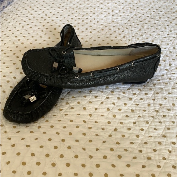 Michael Kors Leather Moccasins Size 7M - Picture 2 of 7